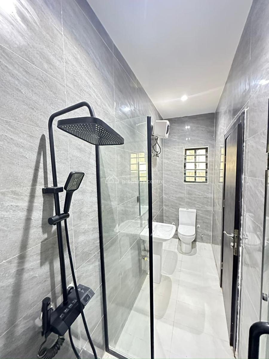 Newly Finished 2 Bedroom Apartment, Lekki Phase 1, Lekki, Lagos, Flat / Apartment for Sale