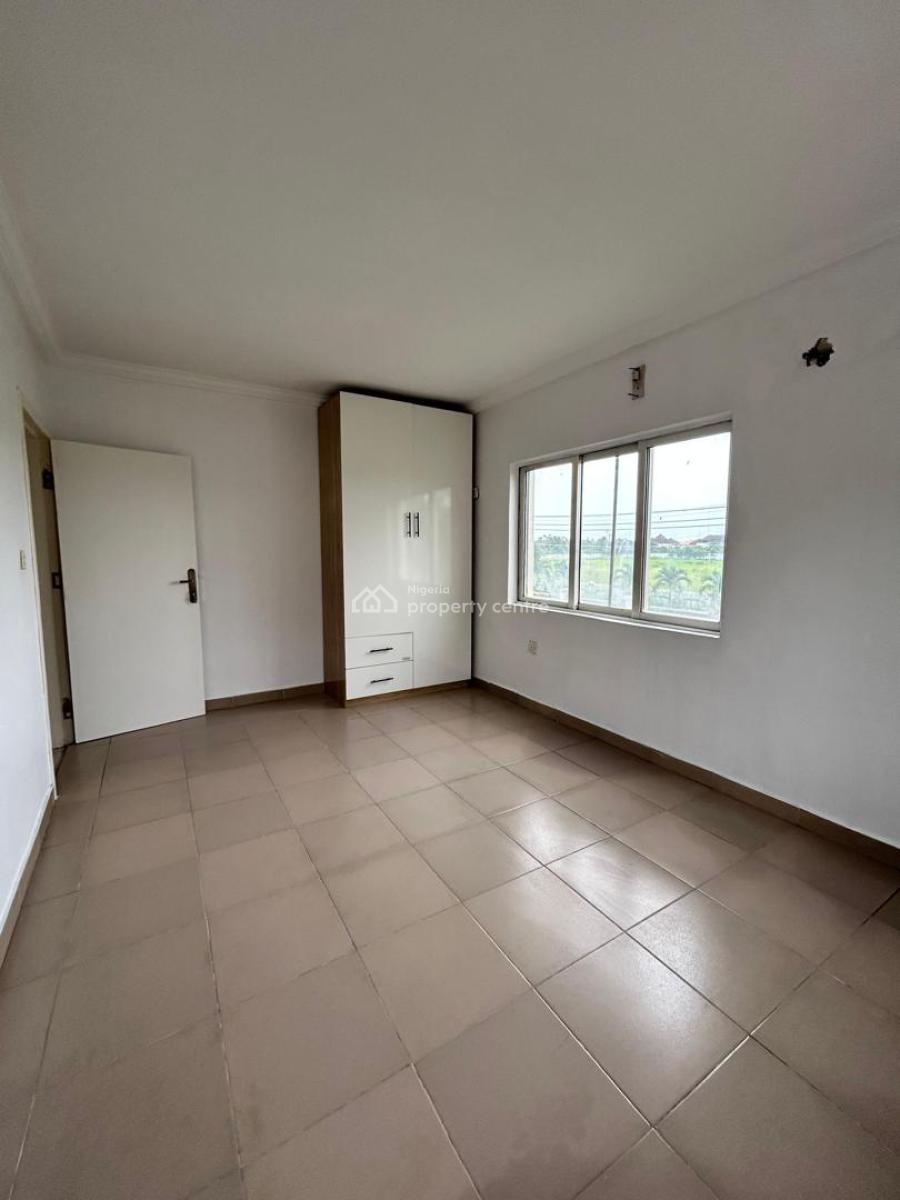 Newly Renovated 3 Bedroom Terraced Duplex with Excellent Facilities, Farapark, Lekki, Lekki, Lagos, Terraced Duplex for Rent
