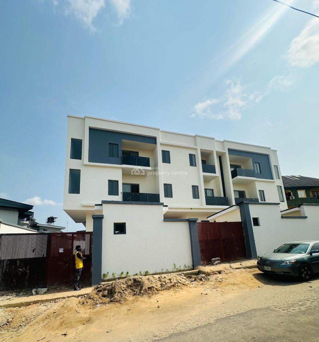 Eye Catchy 4 Beds Semi Detached Duplex with Bq in a Lovely Environment, Obanikoro, Shomolu, Lagos, Semi-detached Duplex for Sale