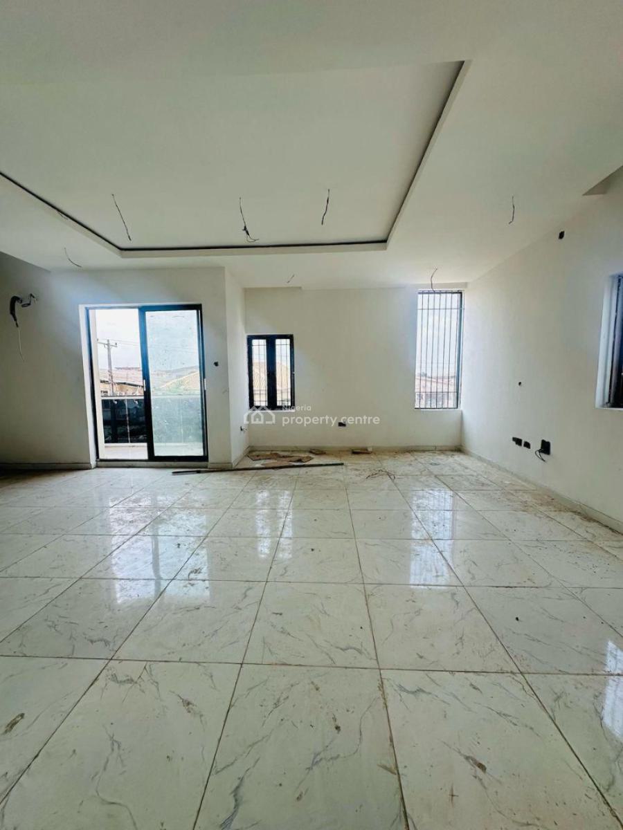 Eye Catchy 4 Beds Semi Detached Duplex with Bq in a Lovely Environment, Obanikoro, Shomolu, Lagos, Semi-detached Duplex for Sale