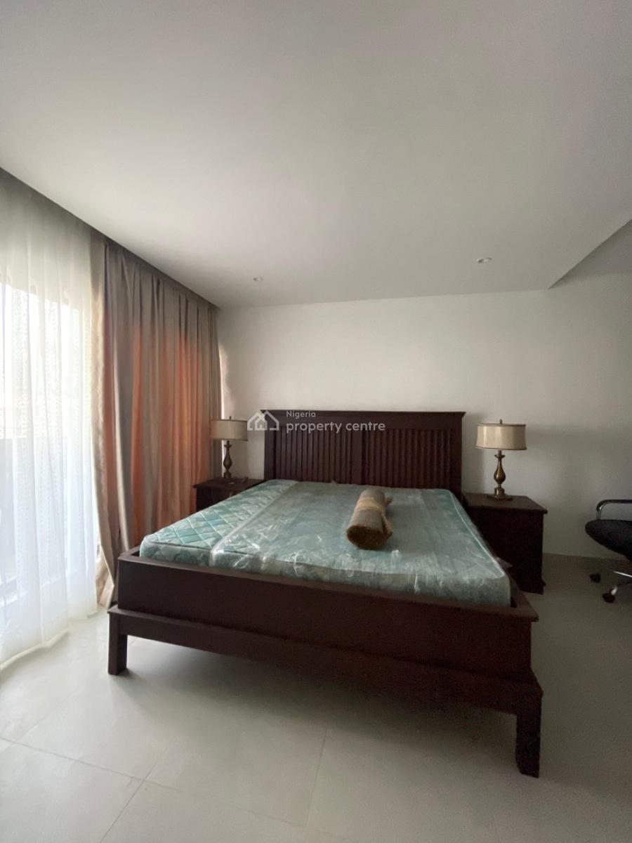 Fully Fitted 4 Bedroom Terraced Duplex with Bq in a Well Secured Locat, Lekki Phase 1, Lekki, Lagos, Terraced Duplex for Sale