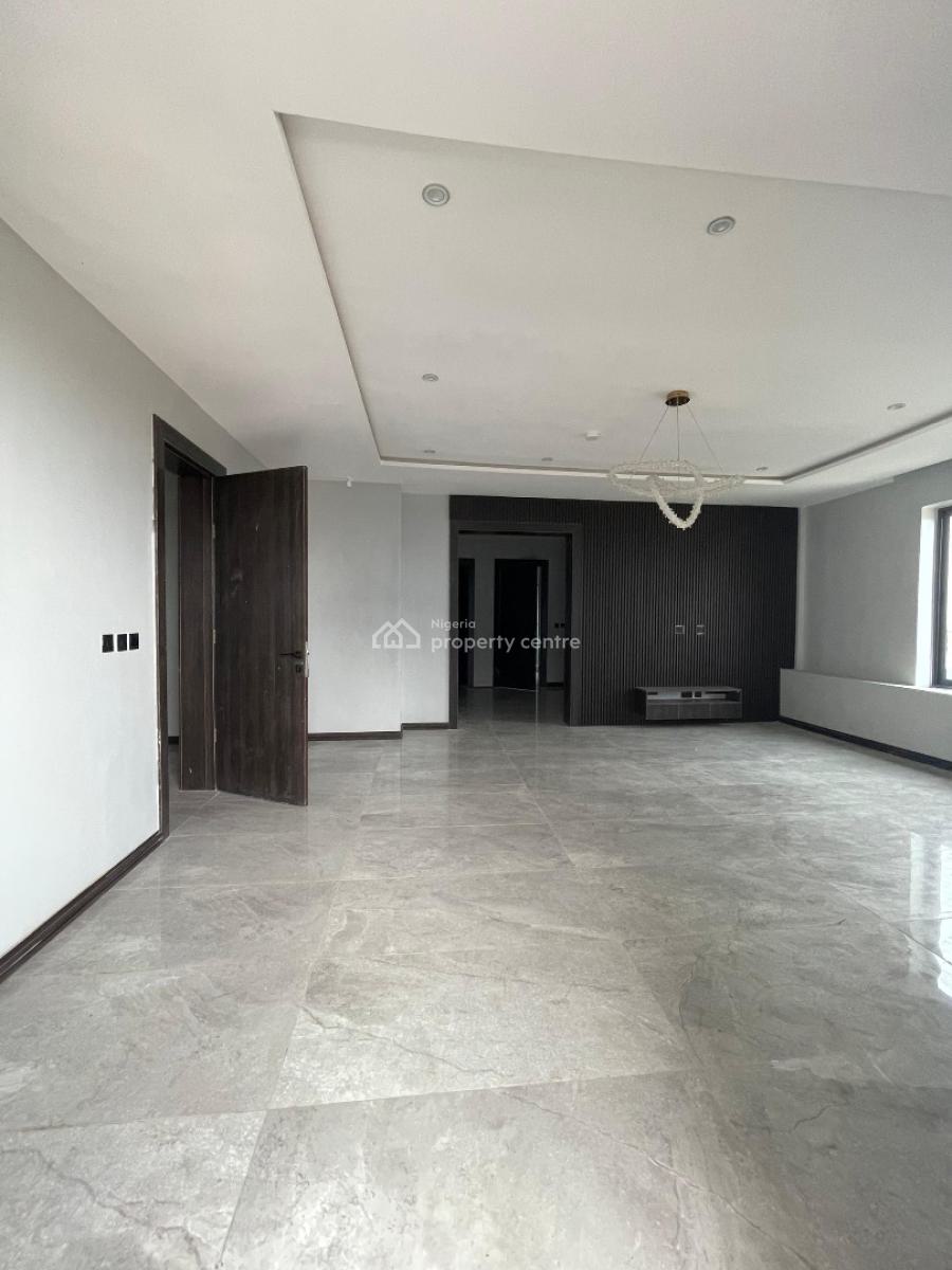 Exquisite 5 Bedroom Penthouse with Pool and Elevator, Penthouse with Pool and Elevator in a Serene Environment, Lekki Phase 1, Lekki, Lagos, Flat / Apartment for Sale
