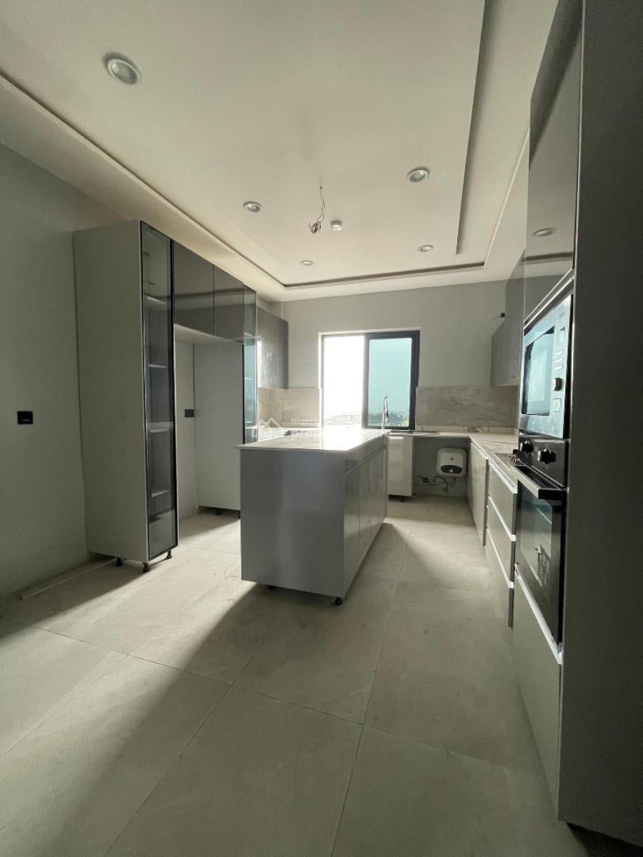 Exquisite 5 Bedroom Penthouse with Pool and Elevator, Penthouse with Pool and Elevator in a Serene Environment, Lekki Phase 1, Lekki, Lagos, Flat / Apartment for Sale