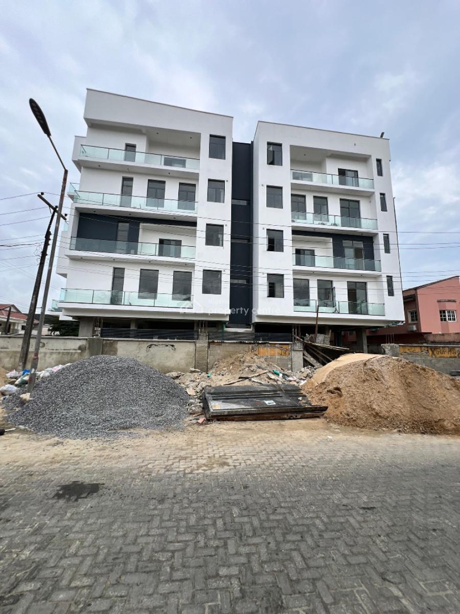 Spacious 2 Bedroom Apartment with  Bq, Pool, Gym  and Elevator, Lekki Phase 1, Lekki, Lagos, Flat / Apartment for Sale