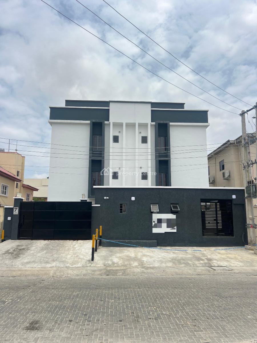 Contemporary 2 Bedroom Apartment with Swimming Pool and Elevator, Lekki Phase 1, Lekki, Lagos, Flat / Apartment for Sale