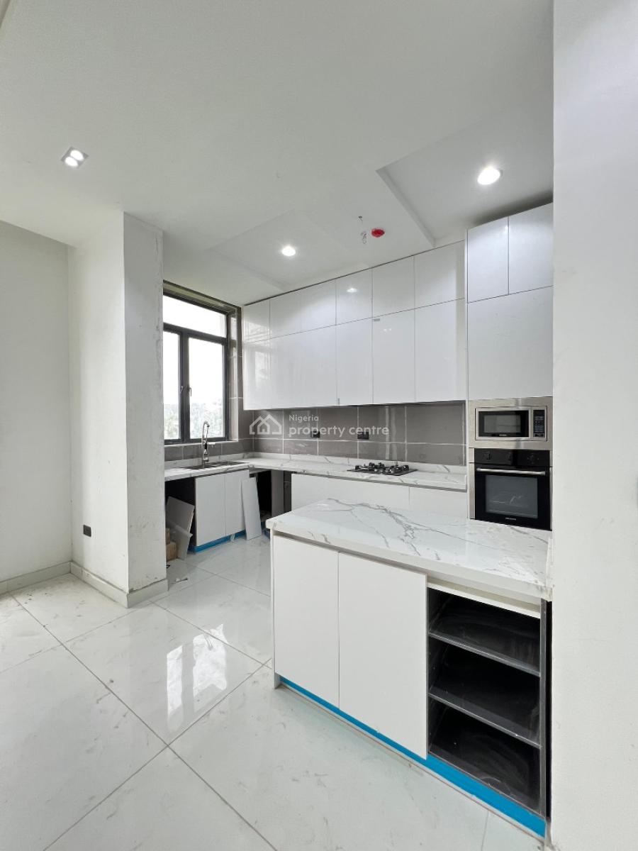 2 Bedroom Spacious Apartment, Lekki Phase 1, Lekki, Lagos, Flat / Apartment for Sale