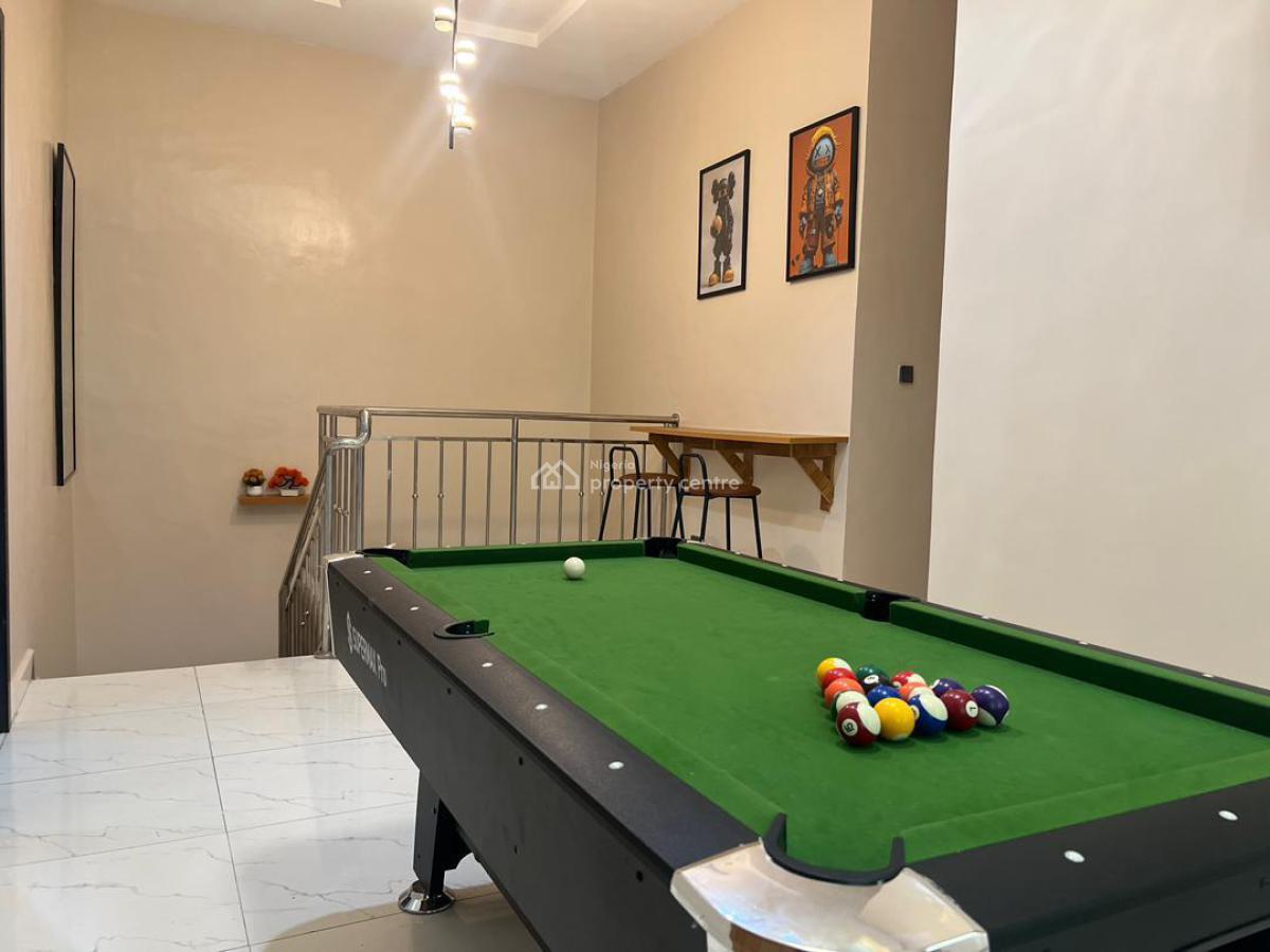 Standard 4bedroom, Ikota, Lekki, Lagos, Flat / Apartment Short Let