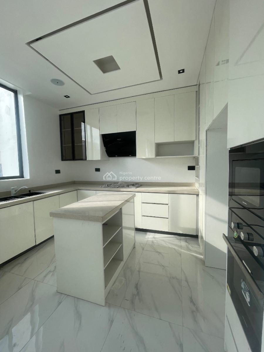 2 Bedroom Flat with Pool & Gym, Lekki Phase 1, Lekki, Lagos, Flat / Apartment for Sale