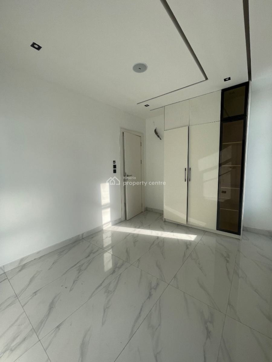 2 Bedroom Flat with Pool & Gym, Lekki Phase 1, Lekki, Lagos, Flat / Apartment for Sale