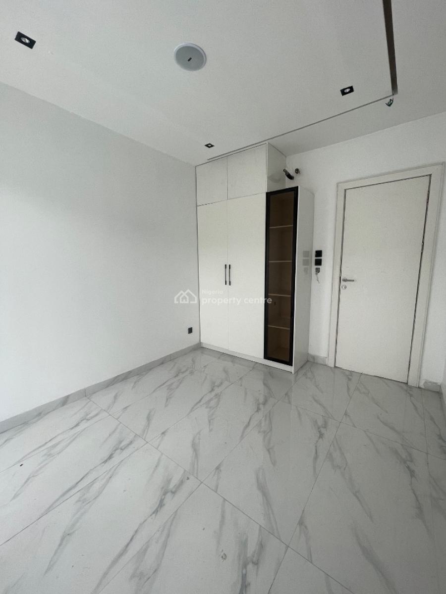 2 Bedroom Flat with Pool & Gym, Lekki Phase 1, Lekki, Lagos, Flat / Apartment for Sale