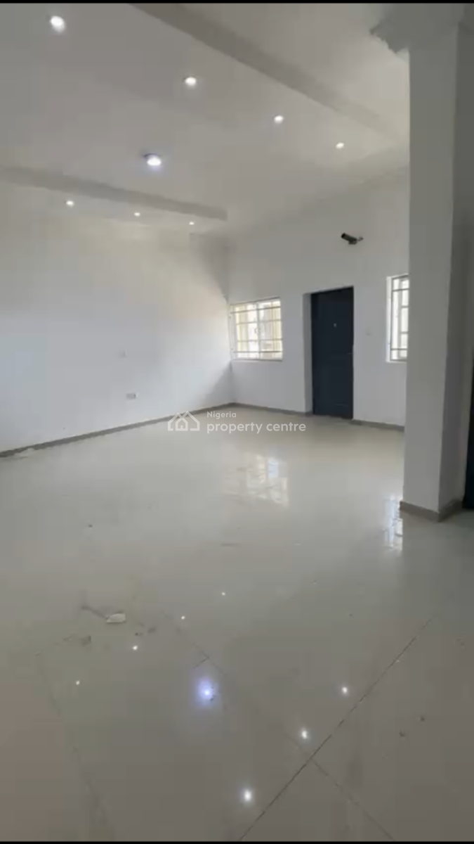 Well Renovated 3 Bedroom Flats, Apo, Abuja, Flat / Apartment for Rent