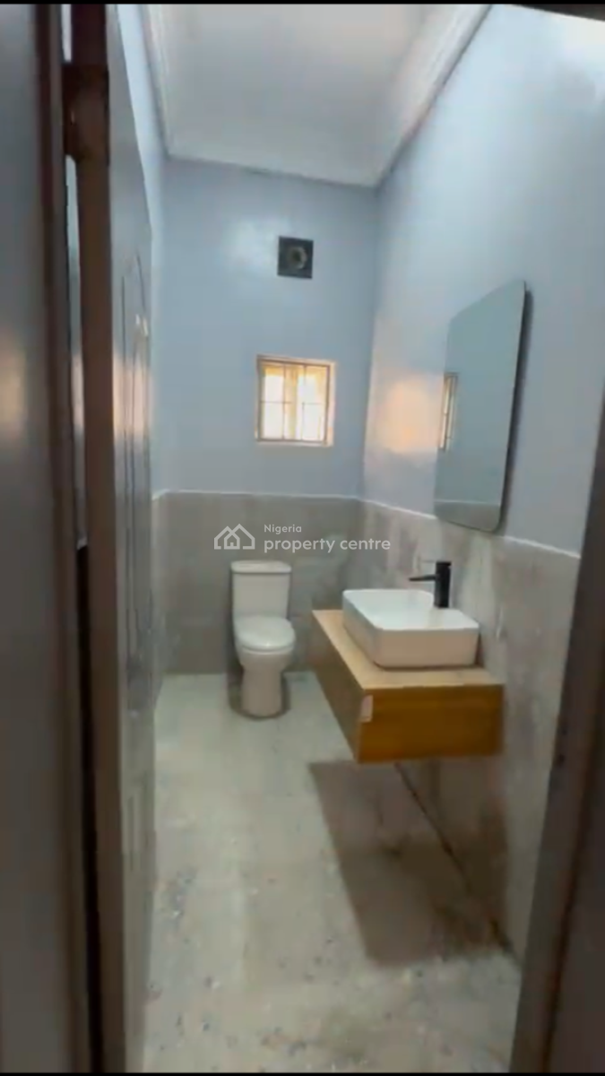 Well Renovated 3 Bedroom Flats, Apo, Abuja, Flat / Apartment for Rent