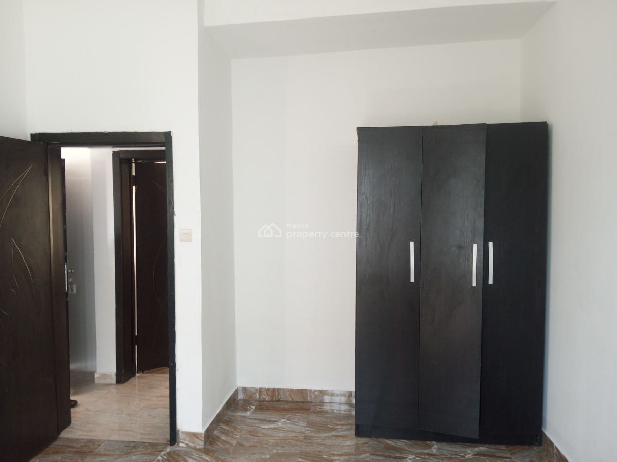 Lovely 2 Bedroom Upstairs with Open Plan Kitchen Close to The Road, Ajah, Lagos, Flat / Apartment for Rent