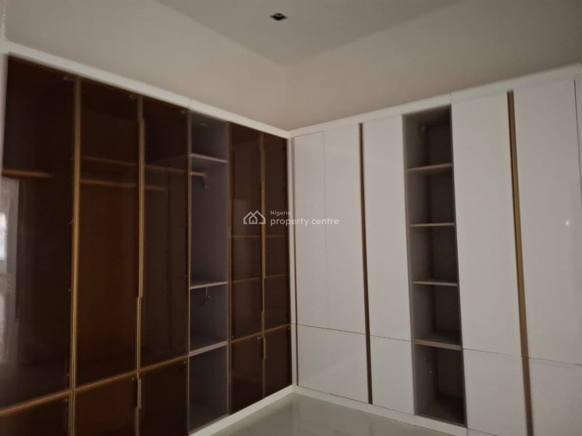 10 Bedroom Mansion in Maitama, Maitama District, Abuja, Detached Duplex for Sale