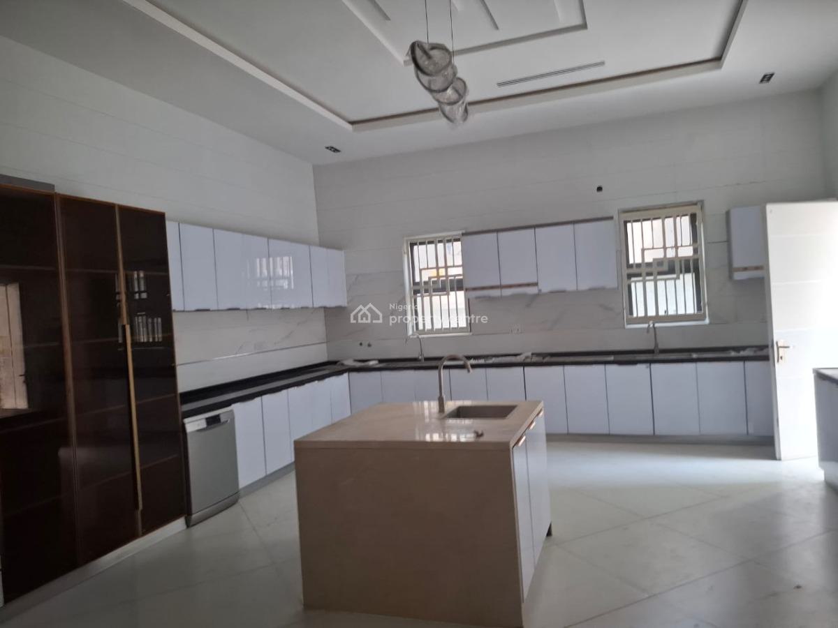 10 Bedroom Mansion in Maitama, Maitama District, Abuja, Detached Duplex for Sale