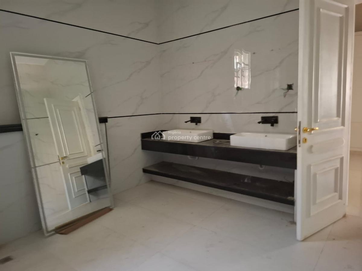 10 Bedroom Mansion in Maitama, Maitama District, Abuja, Detached Duplex for Sale