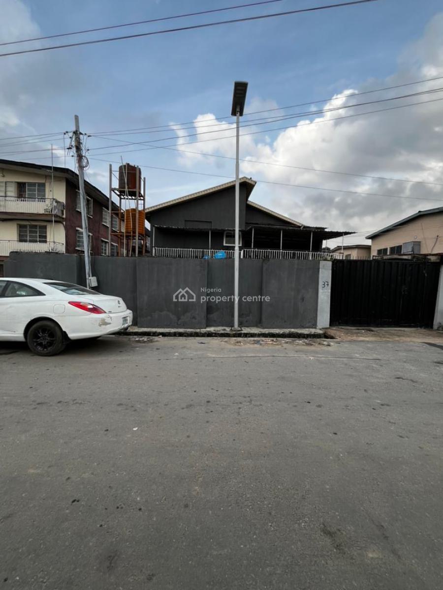 Blocks of Flats Consisting of  2 Nos of 2bedroom and 3 Nos of 1 Bedro, Off Bode Thomas, Bode Thomas, Surulere, Lagos, Block of Flats for Sale