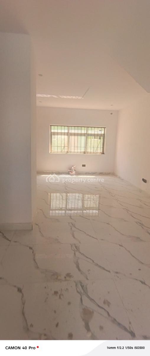 Clean and Sharp Room and Parlor Mini Flat, Romay Garden Estate, Lekki Phase 1, Lekki, Lagos, Mini Flat (room and Parlour) for Rent