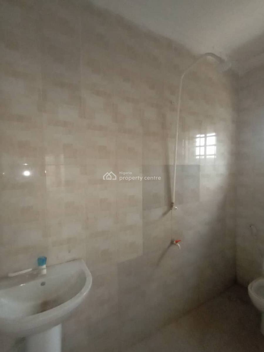 2 Bedroom Flat, Makogi Obesere, Magboro, Ogun, Flat / Apartment for Rent