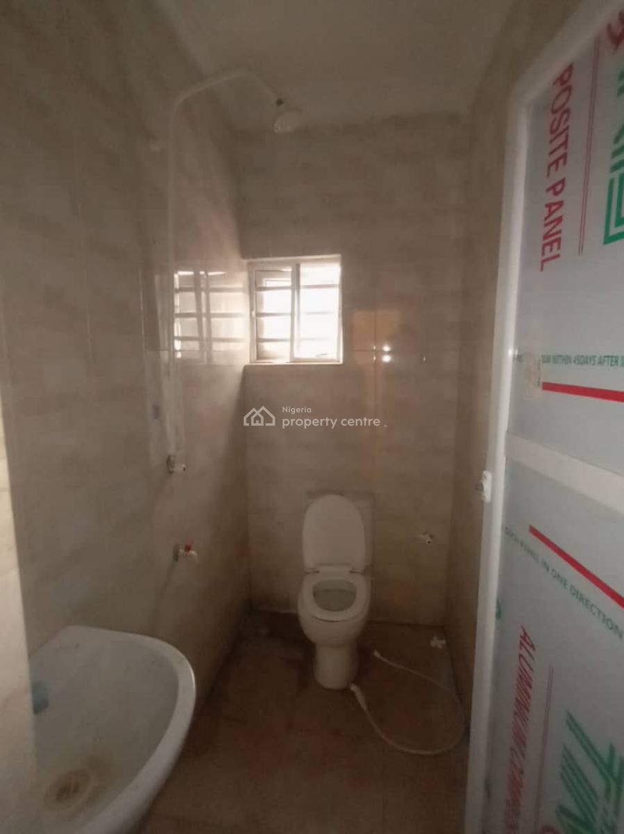 2 Bedroom Flat, Makogi Obesere, Magboro, Ogun, Flat / Apartment for Rent