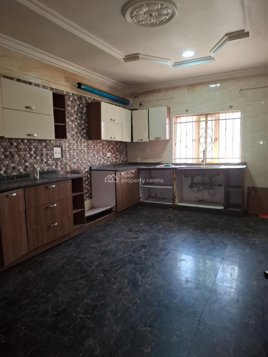 Serviced and Standard 3 Bedroom Apartment, Guzape District, Abuja, Flat / Apartment for Rent