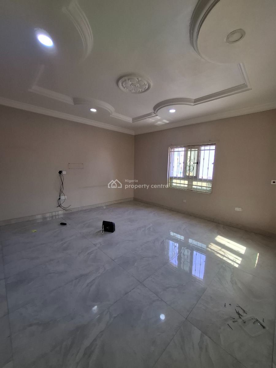 Serviced and Standard 3 Bedroom Apartment, Guzape District, Abuja, Flat / Apartment for Rent