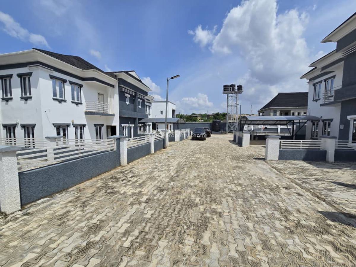 Nicely Built 4 Bedrooms Duplex with Excellent Facilities, Off Bashorun Apampa, Jericho Gra, Ibadan, Oyo, Detached Duplex for Sale