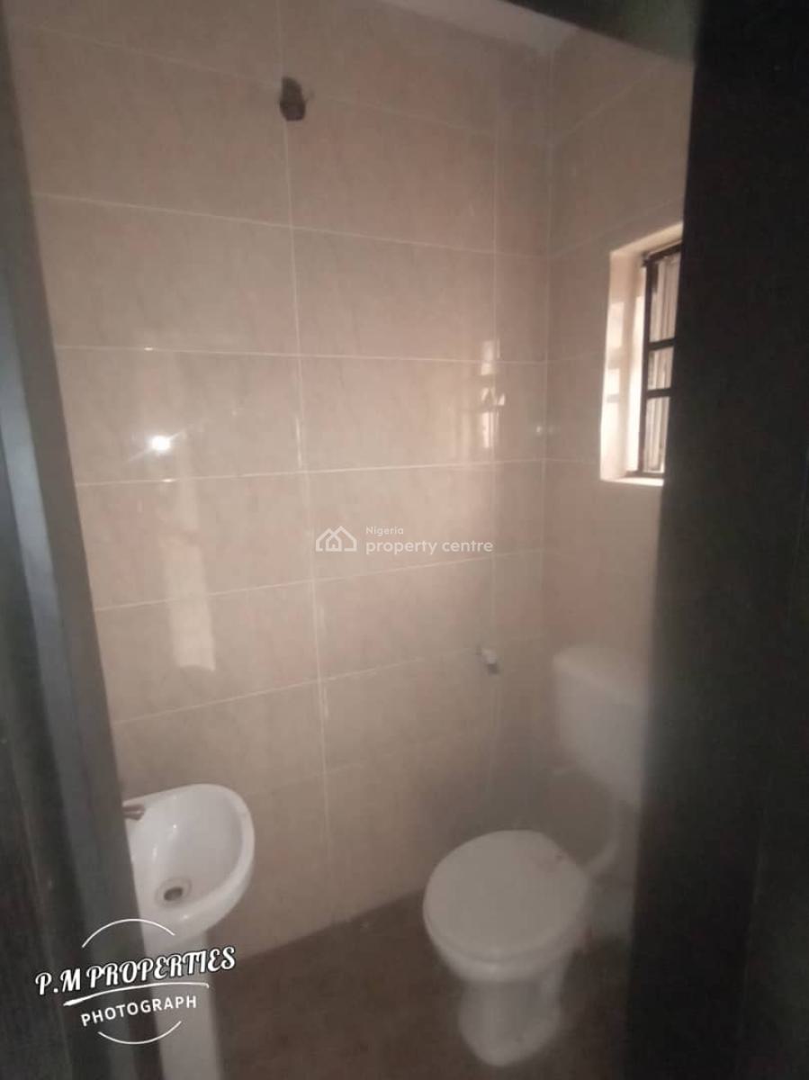 2 Bedroom Flat, Cele, Magboro, Ogun, Flat / Apartment for Rent