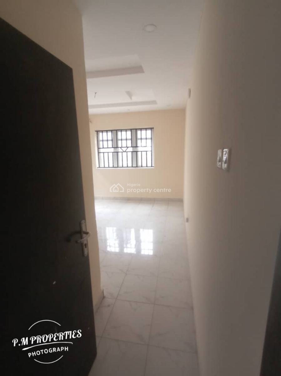 2 Bedroom Flat, Cele, Magboro, Ogun, Flat / Apartment for Rent