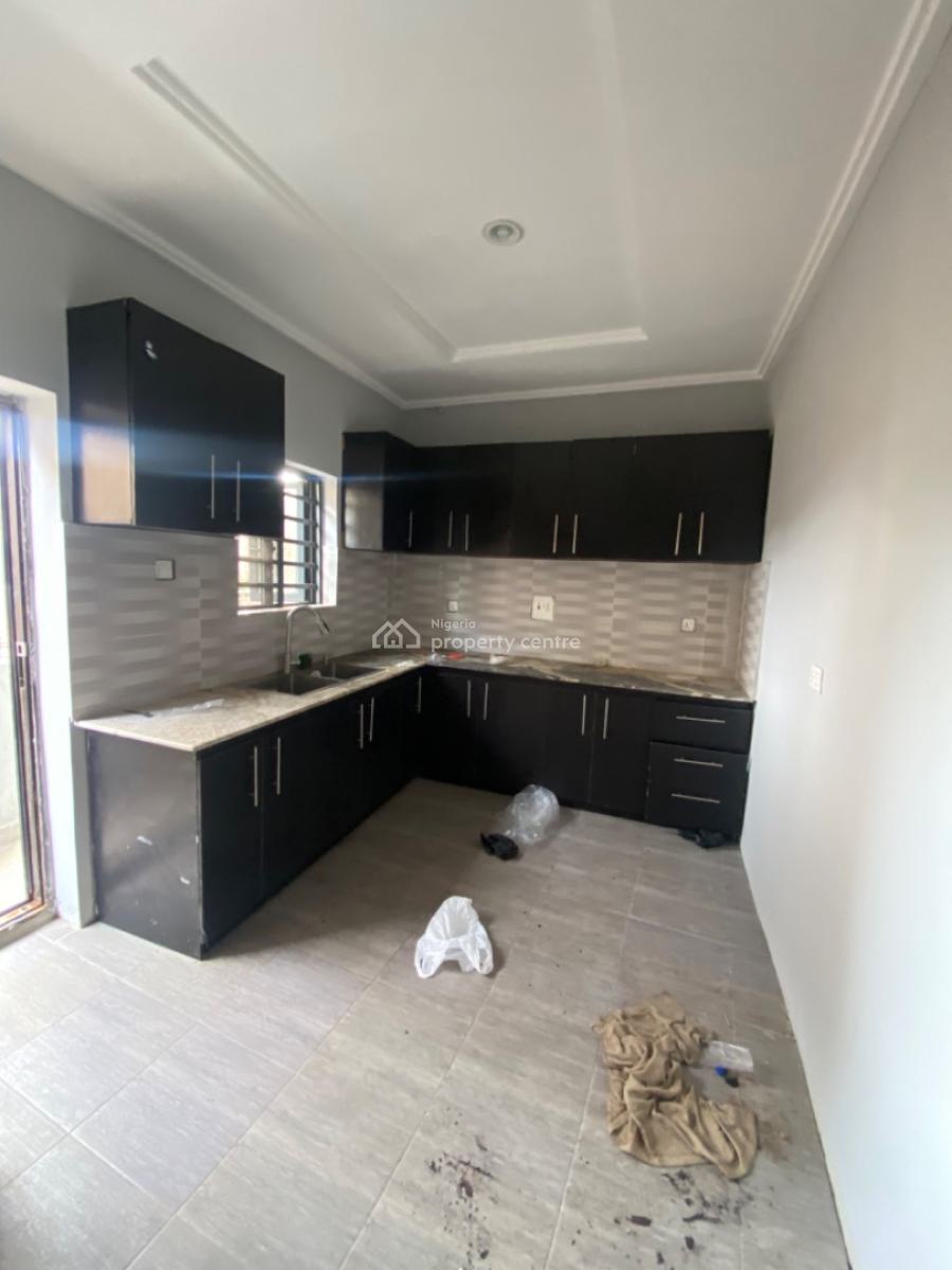 Very Sweet and Lovable Classic Spacious Unique 2 Bedroom Upstairs, Silverline Estate Ogombo Via Therannex, Sangotedo, Ajah, Lagos, Flat / Apartment for Rent