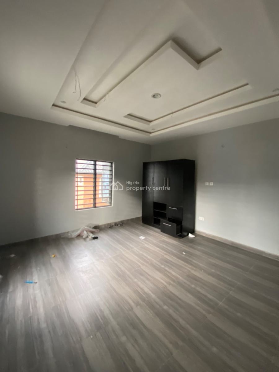 Very Sweet and Lovable Classic Spacious Unique 2 Bedroom Upstairs, Silverline Estate Ogombo Via Therannex, Sangotedo, Ajah, Lagos, Flat / Apartment for Rent