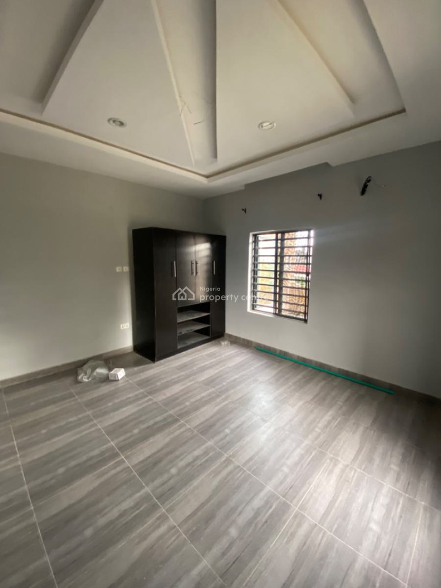 Very Sweet and Lovable Classic Spacious Unique 2 Bedroom Upstairs, Silverline Estate Ogombo Via Therannex, Sangotedo, Ajah, Lagos, Flat / Apartment for Rent