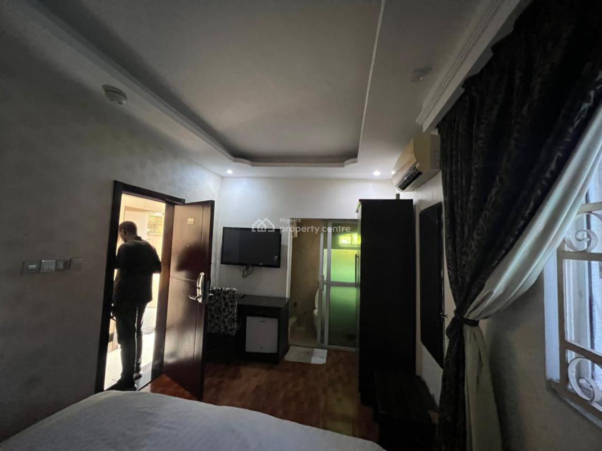 17 Bedrooms Duplex, Lekki Phase 1, Lekki, Lagos, Detached Duplex for Rent