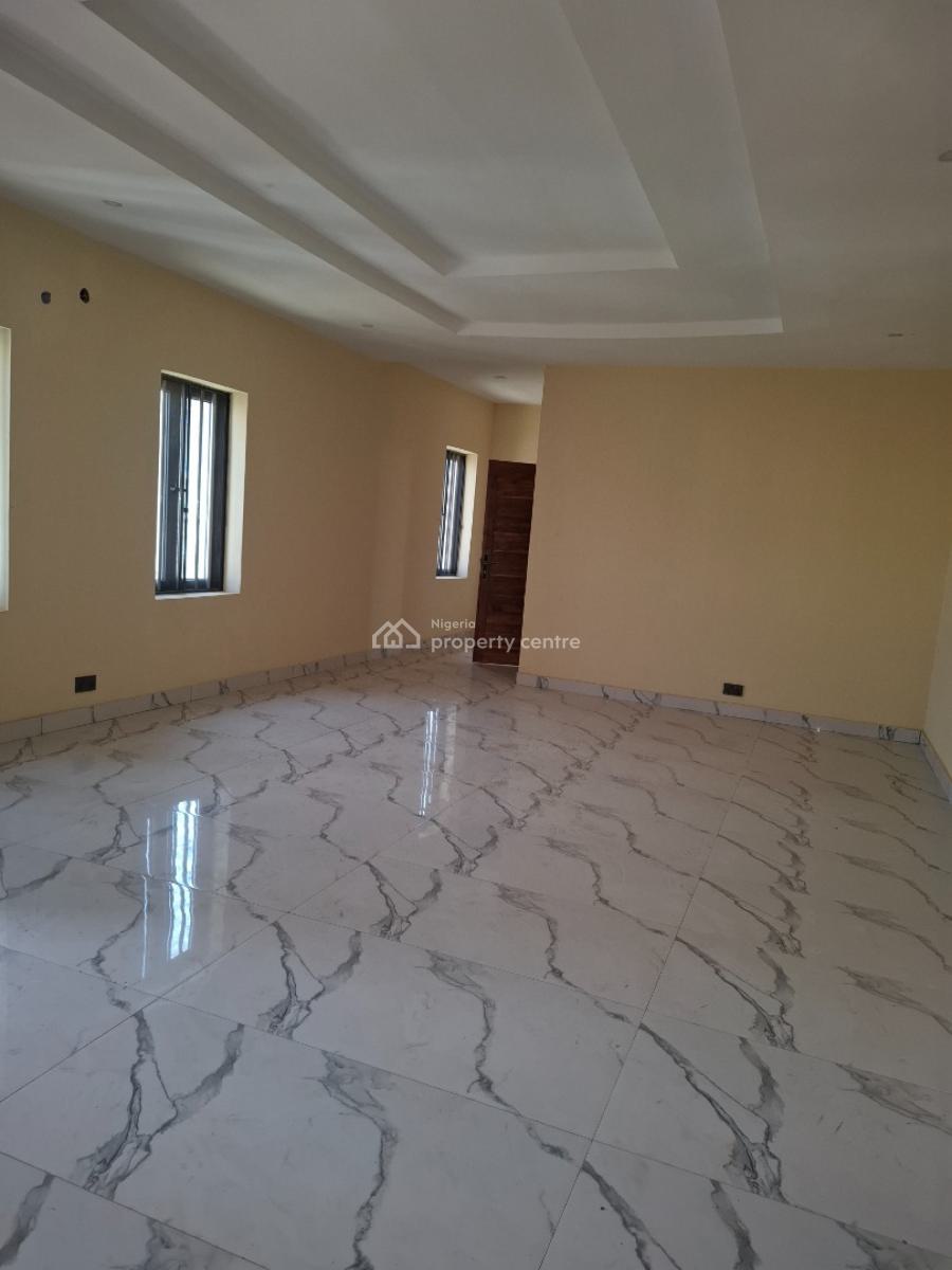 Standard 3 Bedroom Apartment, Guzape District, Abuja, Flat / Apartment for Rent