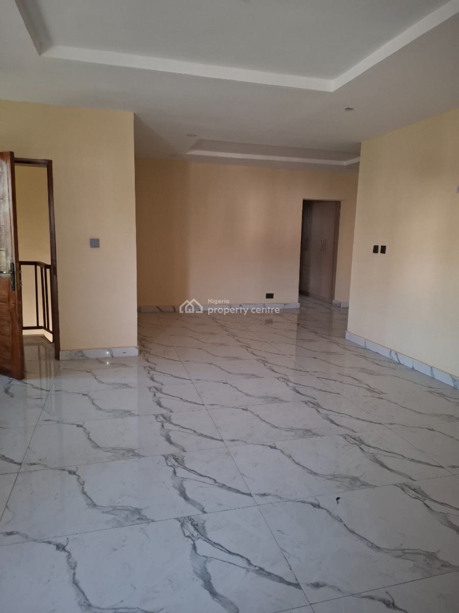Standard 3 Bedroom Apartment, Guzape District, Abuja, Flat / Apartment for Rent
