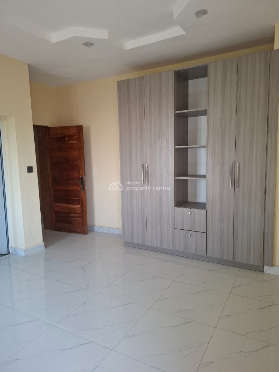 Standard 3 Bedroom Apartment, Guzape District, Abuja, Flat / Apartment for Rent