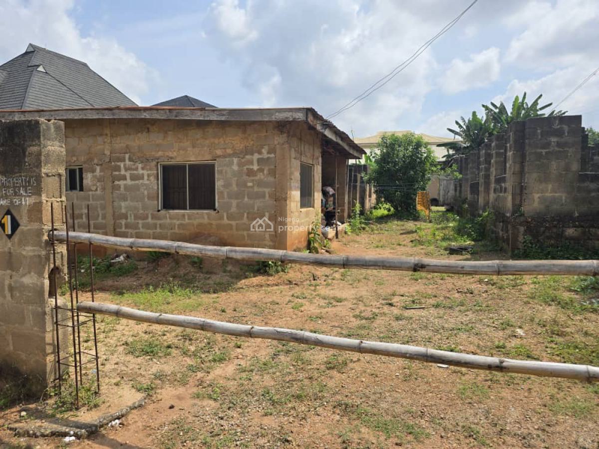 Fenced 1300sqm of Land, Dss Road, Opp Ibadan Museum. Aleshinloye, Jericho., Ibadan, Oyo, Mixed-use Land for Sale