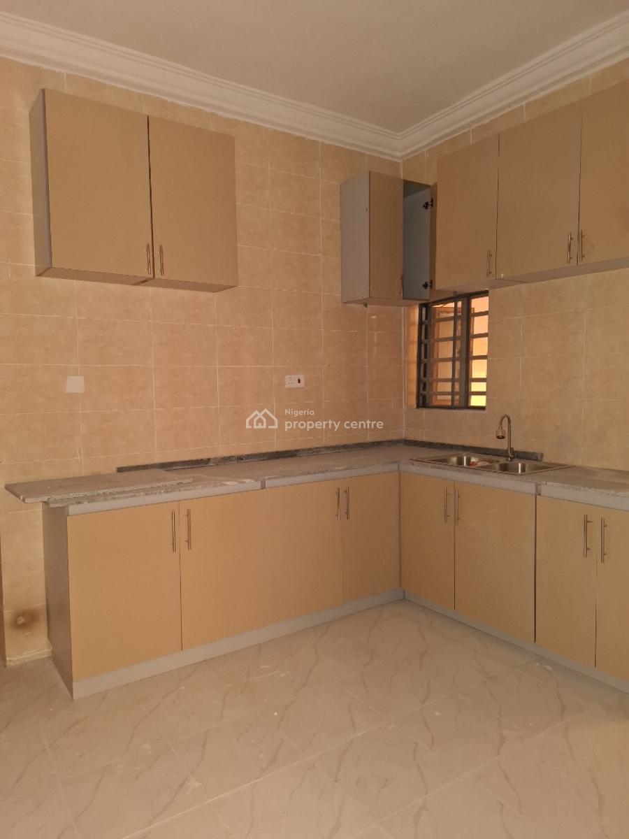 Brand New and Standard 3 Bedroom Apartment with Bq, Guzape District, Abuja, Flat / Apartment for Rent