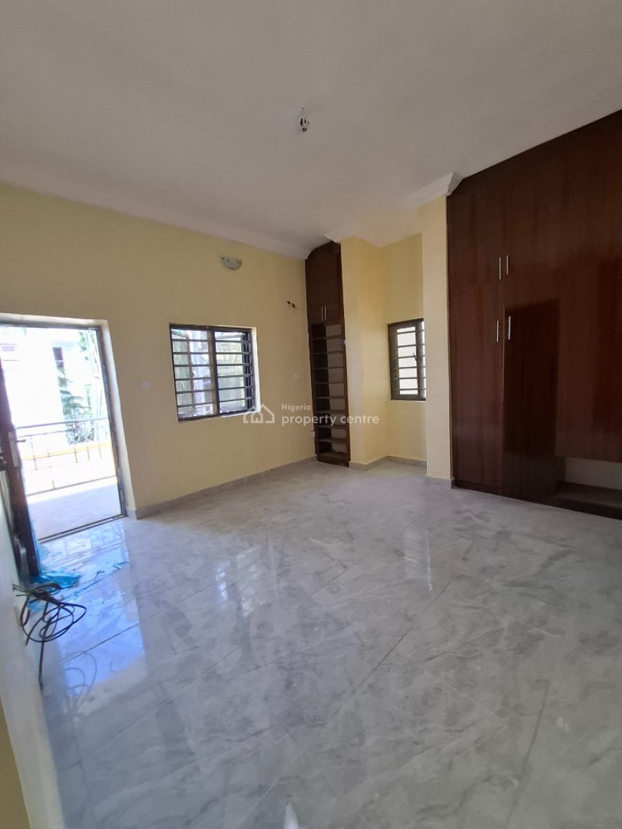 Brand New and Standard 3 Bedroom Apartment with Bq, Guzape District, Abuja, Flat / Apartment for Rent