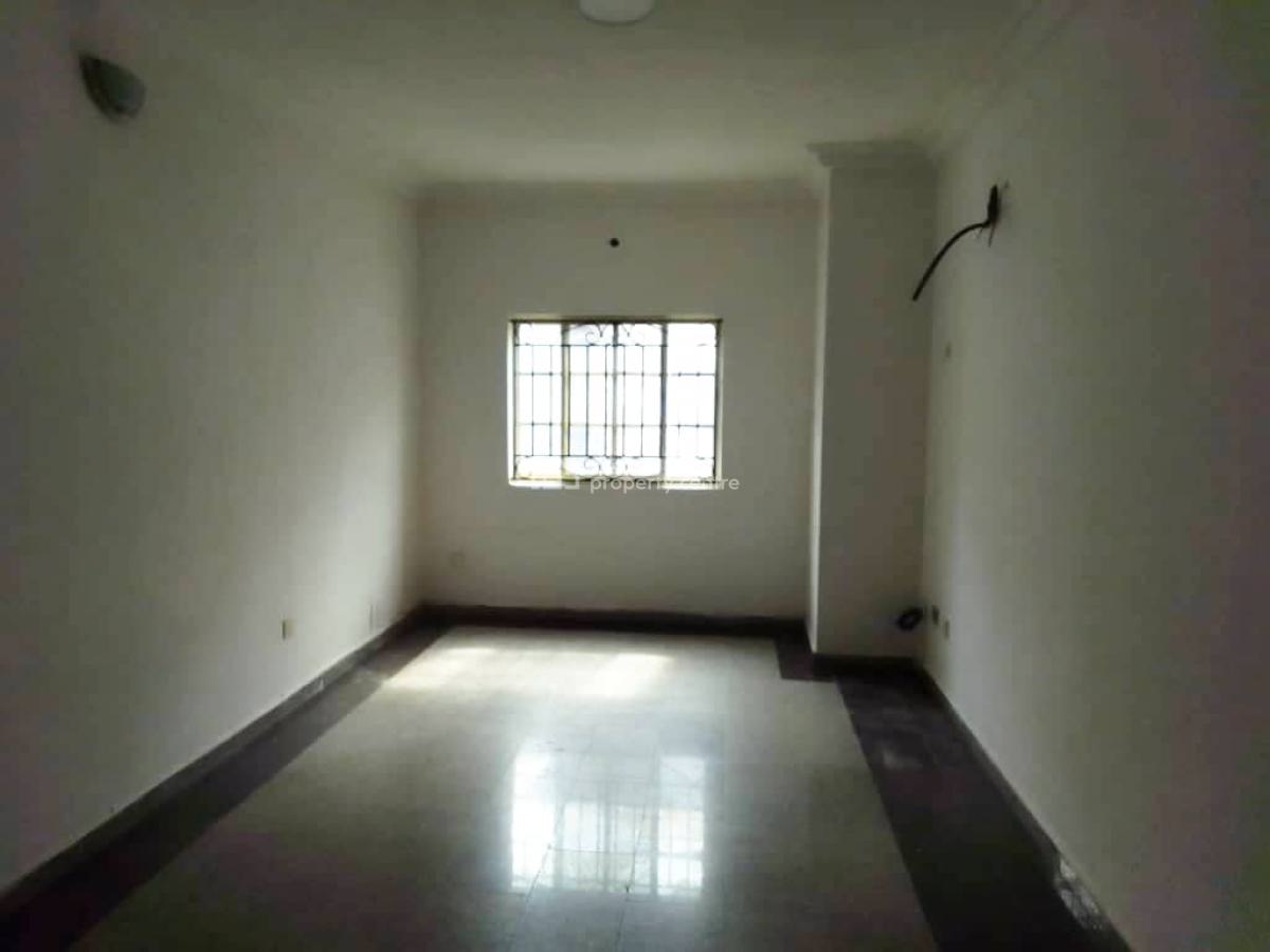 Well Maintained 4 Bedroom Fully Detached Plus 2 Bq, Lekki Phase 1, Lekki, Lagos, Detached Duplex for Rent