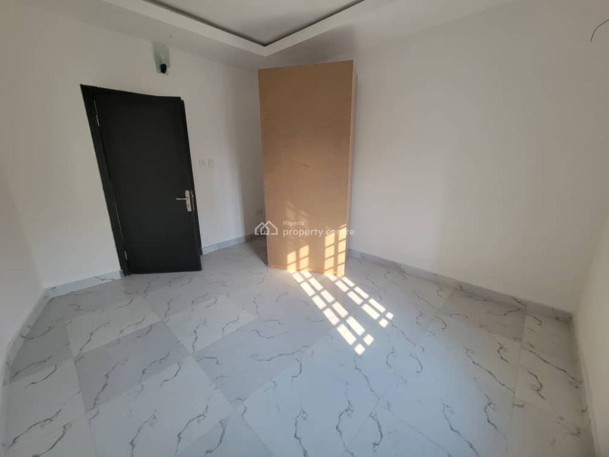 Nicely Built 3 Bedroom Apartment, Surulere, Lagos, Flat / Apartment for Sale