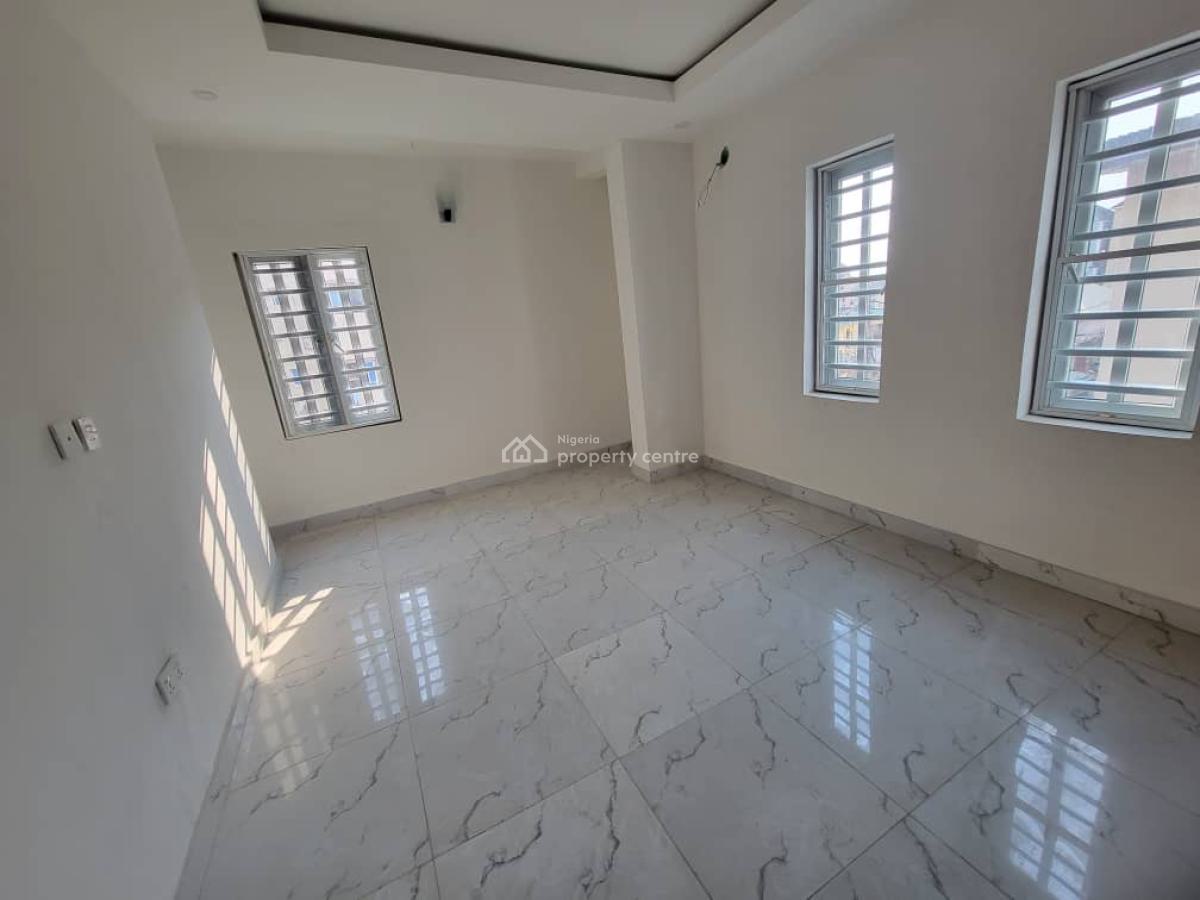 Nicely Built 3 Bedroom Apartment, Surulere, Lagos, Flat / Apartment for Sale