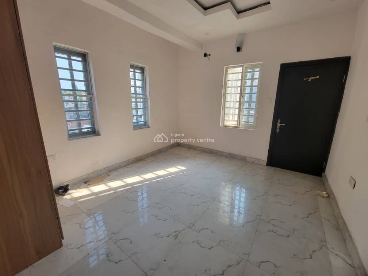 Nicely Built 3 Bedroom Apartment, Surulere, Lagos, Flat / Apartment for Sale