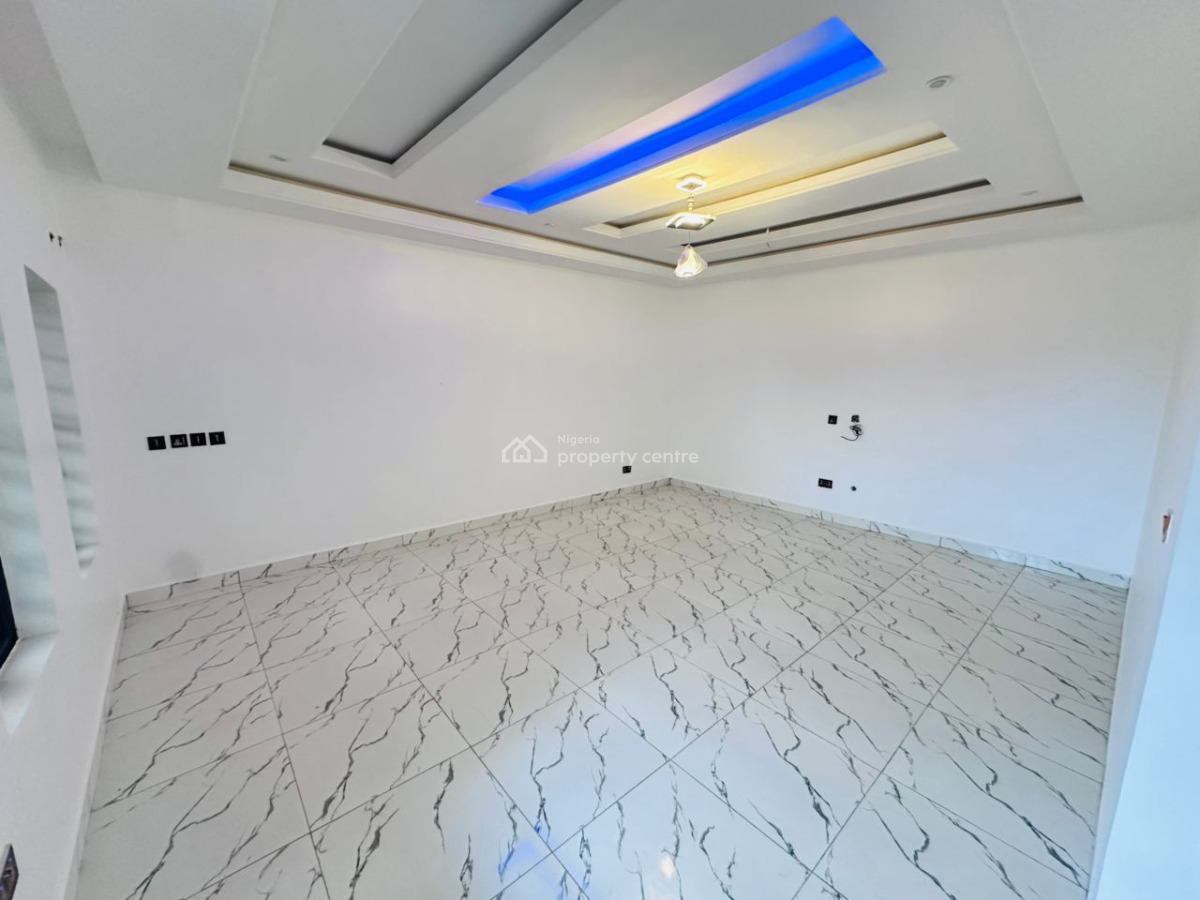 Luxury 4-bedroom Semi-detached Duplex, Lugbe District, Abuja, Semi-detached Duplex for Sale