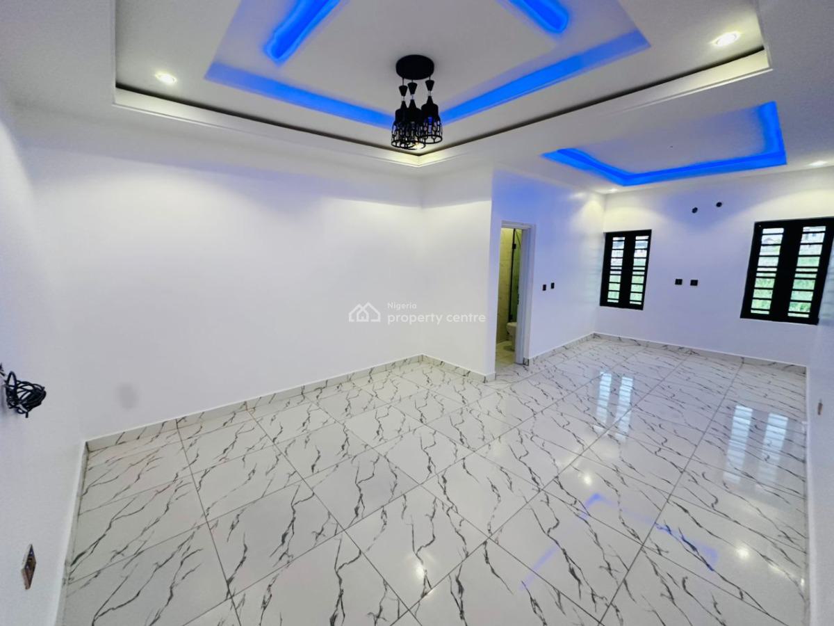 Luxury 4-bedroom Semi-detached Duplex, Lugbe District, Abuja, Semi-detached Duplex for Sale