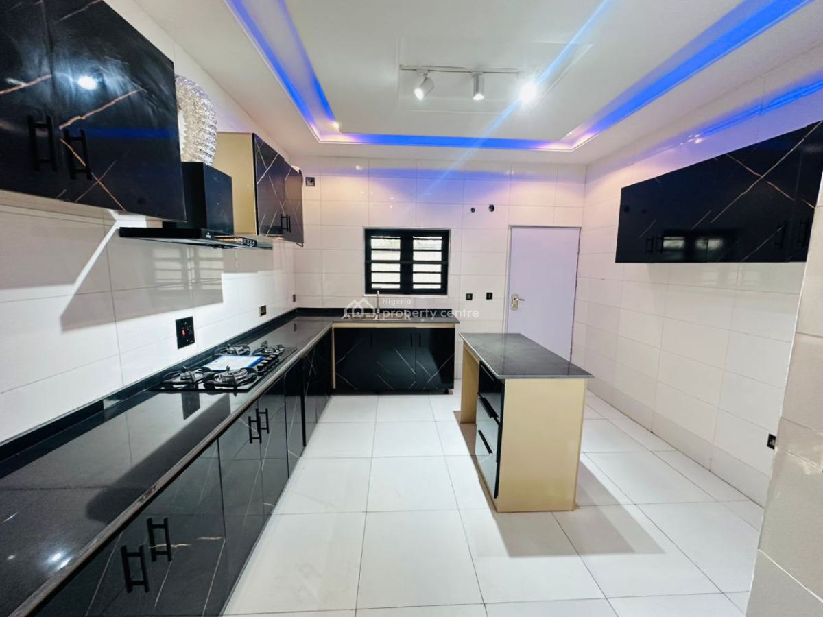 Luxury 4-bedroom Semi-detached Duplex, Lugbe District, Abuja, Semi-detached Duplex for Sale