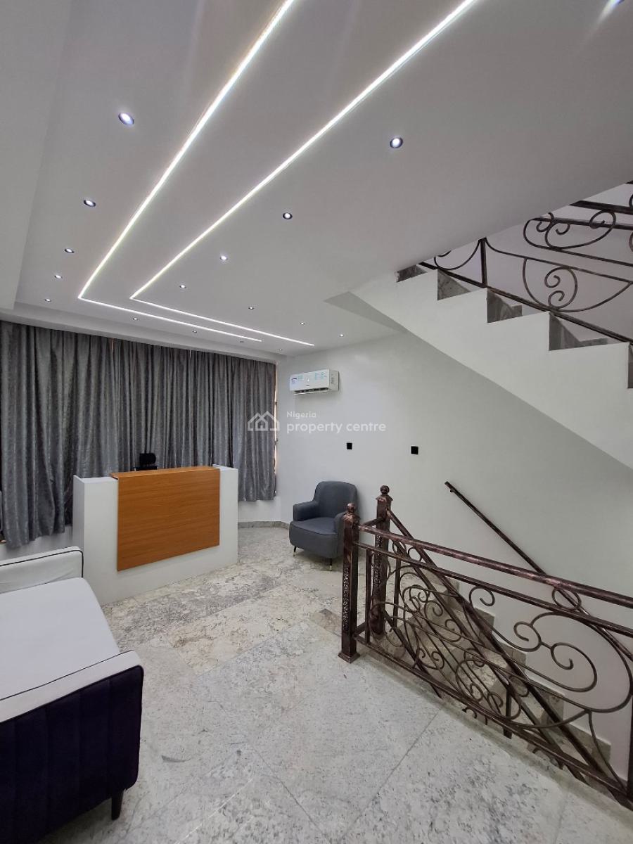 Super Distressed 5 Bedrooms Detached Duplex Available, By Wuse 2, Mabushi, Abuja, Detached Duplex for Sale