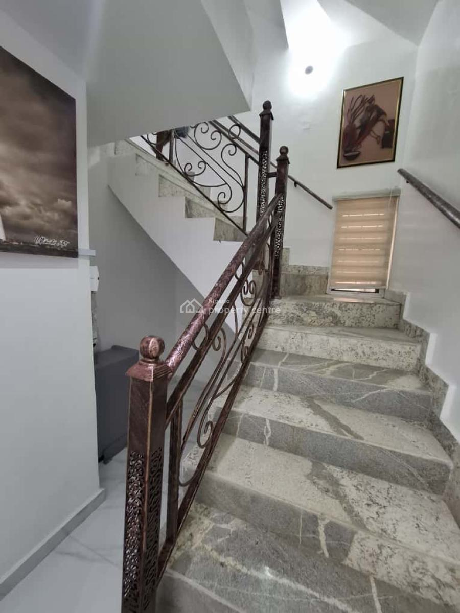 Super Distressed 5 Bedrooms Detached Duplex Available, By Wuse 2, Mabushi, Abuja, Detached Duplex for Sale