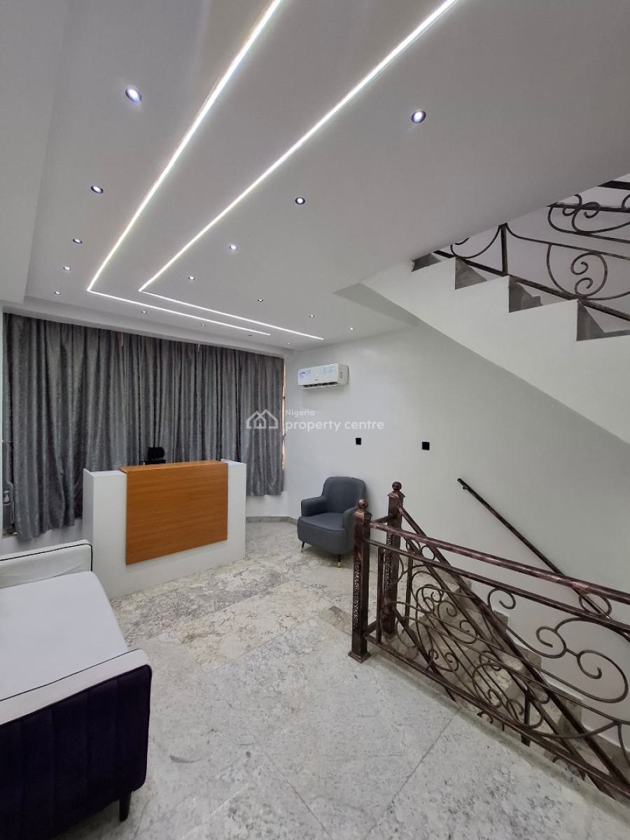 Super Distressed 5 Bedrooms Detached Duplex Available, By Wuse 2, Mabushi, Abuja, Detached Duplex for Sale