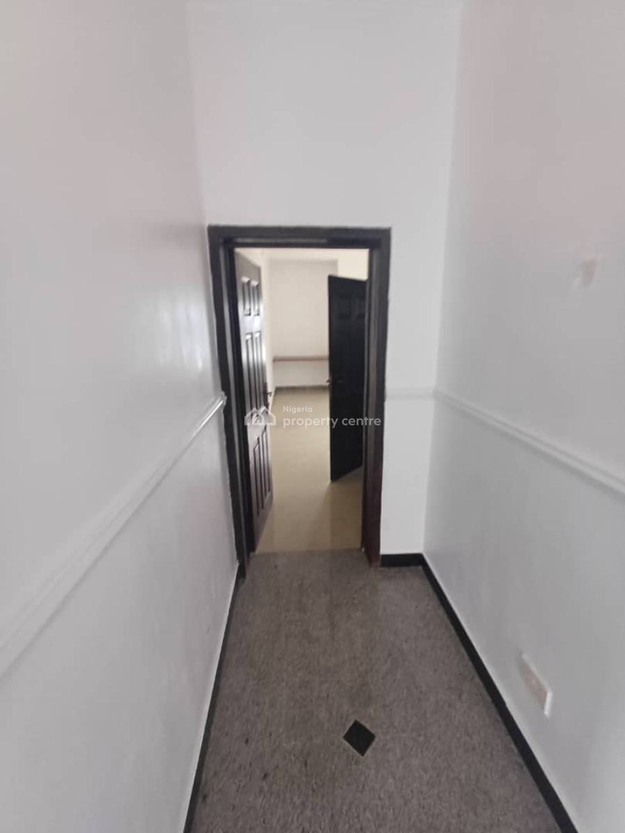 Spacious Self Serviced Room and Parlor All En-suite with Guest Toilet, Lekki Phase 1, Lekki, Lagos, Mini Flat (room and Parlour) for Rent